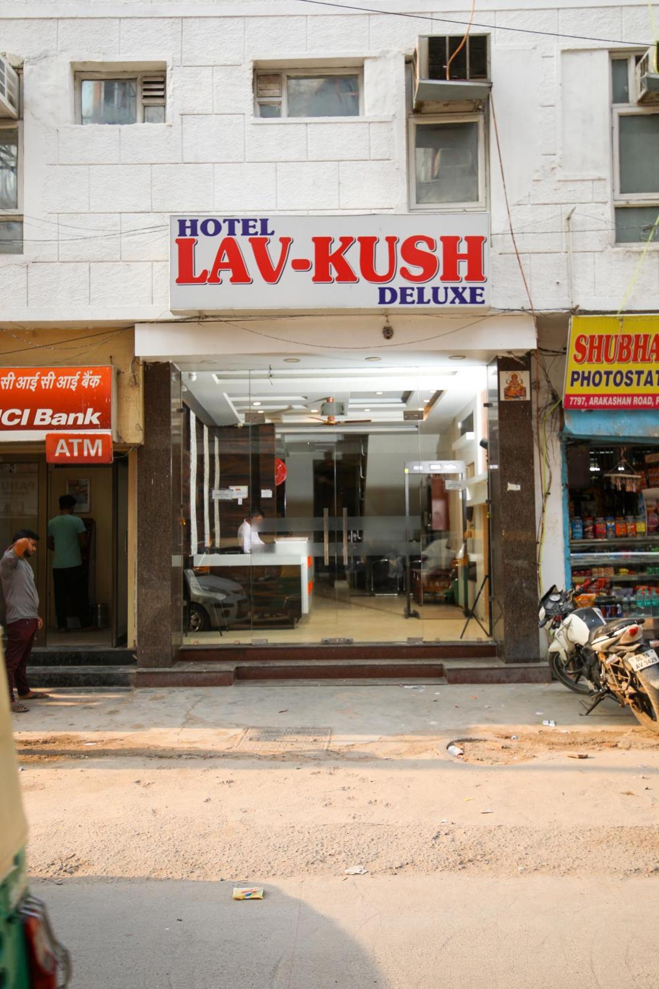 Hotel Lav-kush 3*