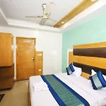 Hotel Lav-Kush