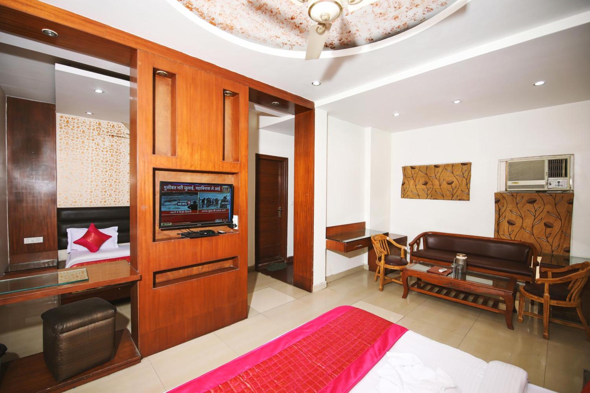 Lav-kush Hotel 3*